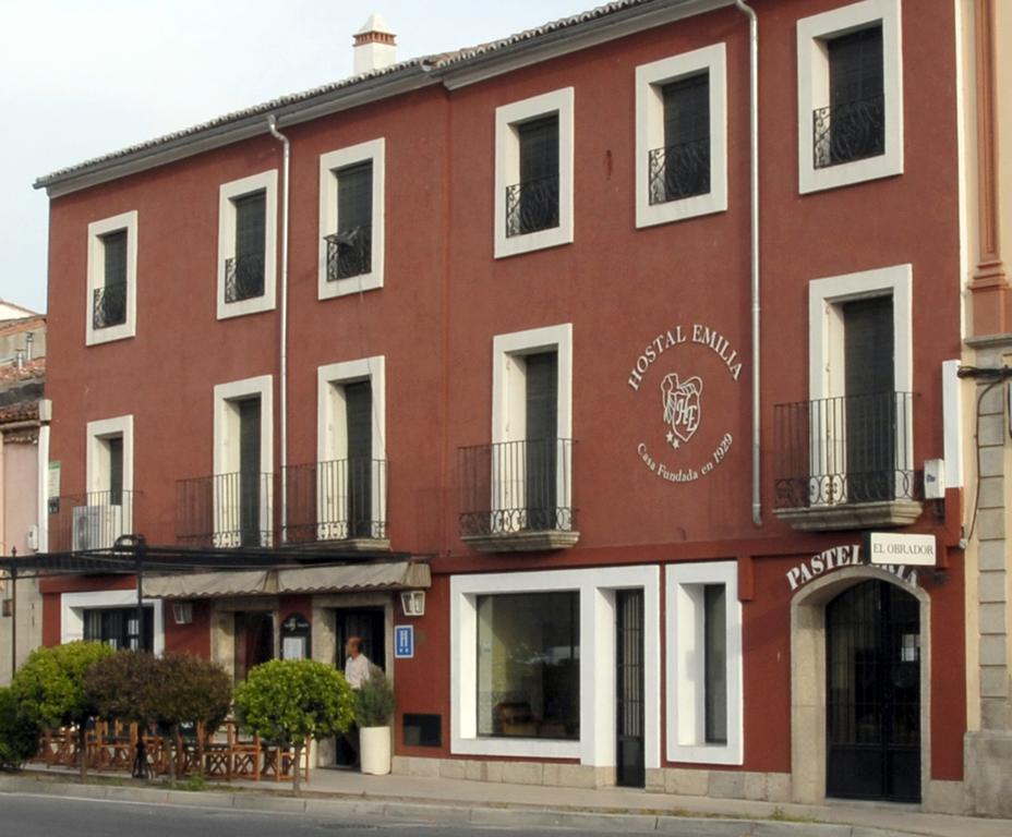 Hostal Emilia Trujillo Exterior foto