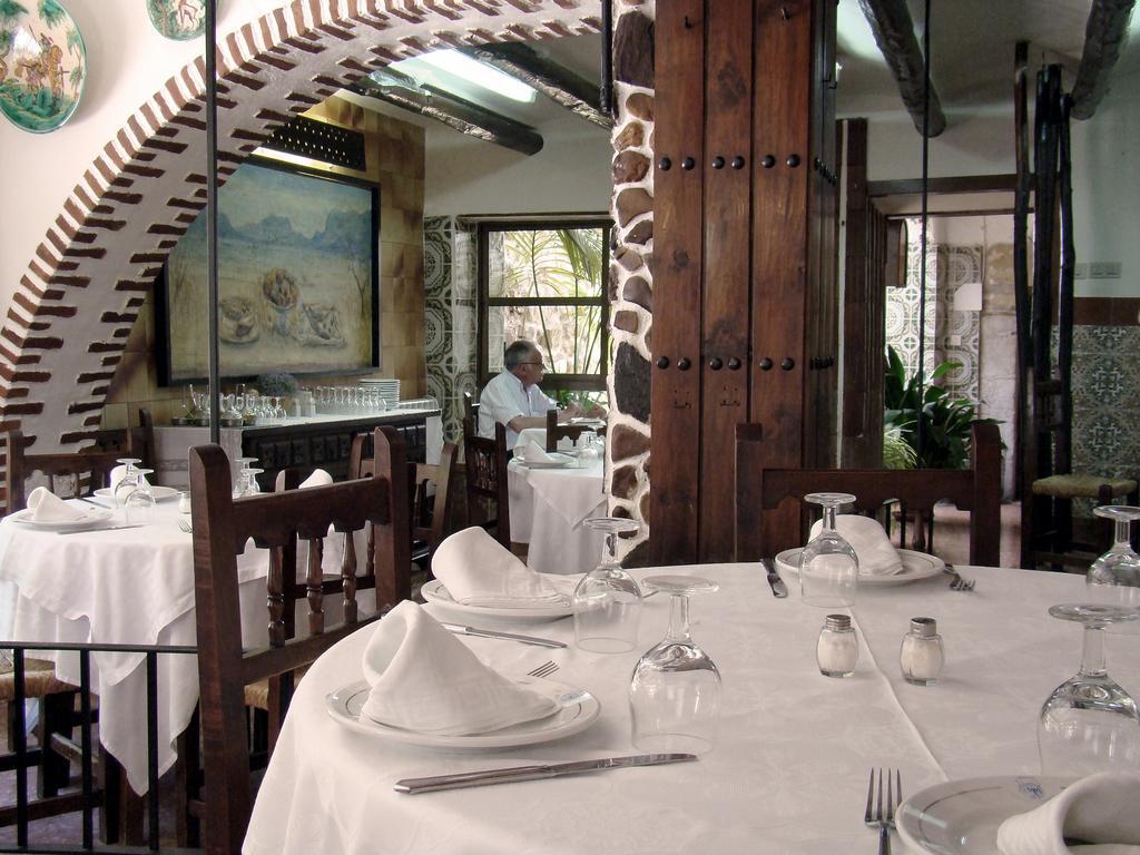 Hostal Emilia Trujillo Exterior foto